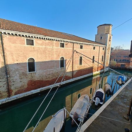 Castello Canal View Veneza Exterior foto