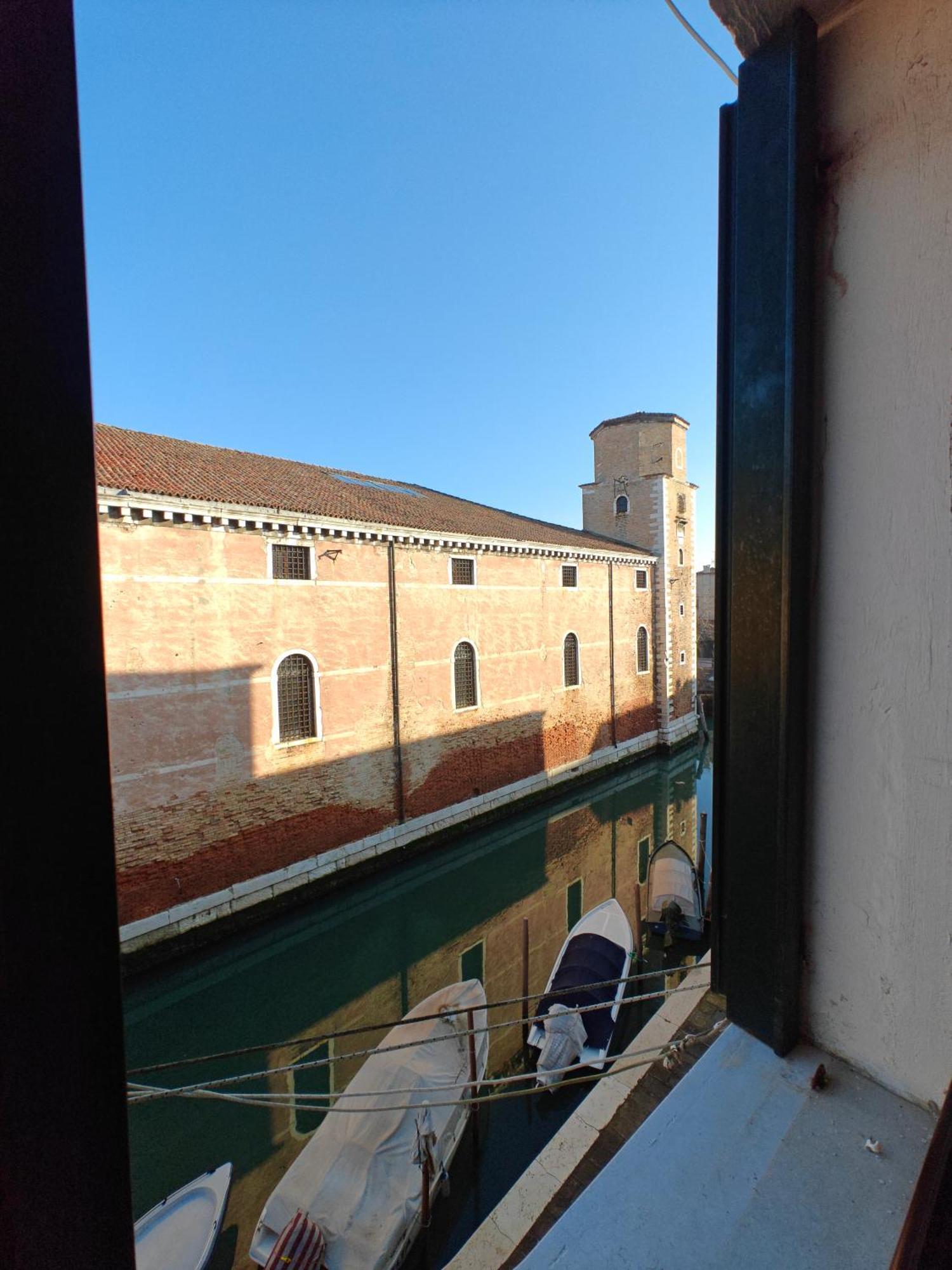 Castello Canal View Veneza Exterior foto