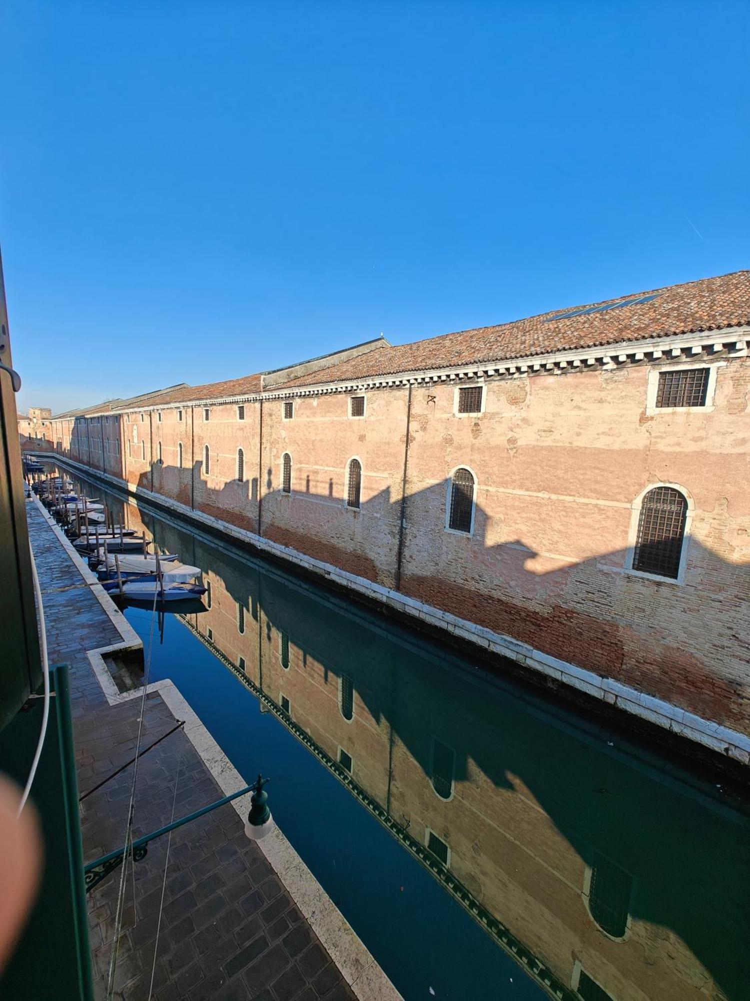 Castello Canal View Veneza Exterior foto
